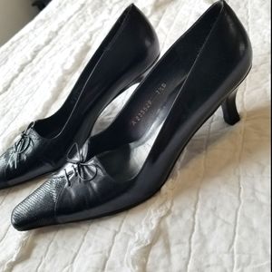 Stuart Weitzman Leather Black Square Pumps 7.5 B